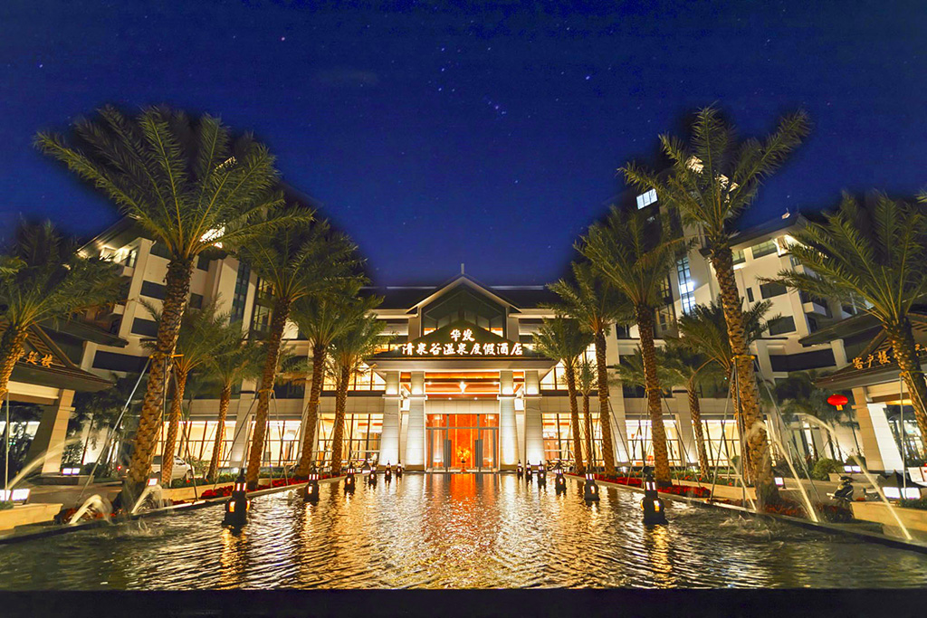 清泉谷大门-1.jpg 清泉谷大门-1.jpg